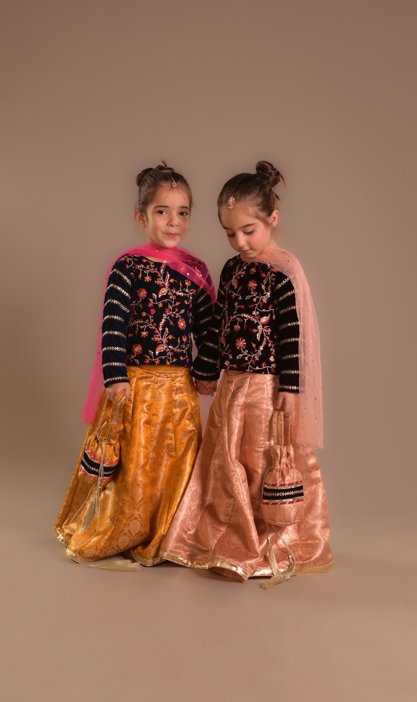 Teal Velvet Lehanga (VTRL25)