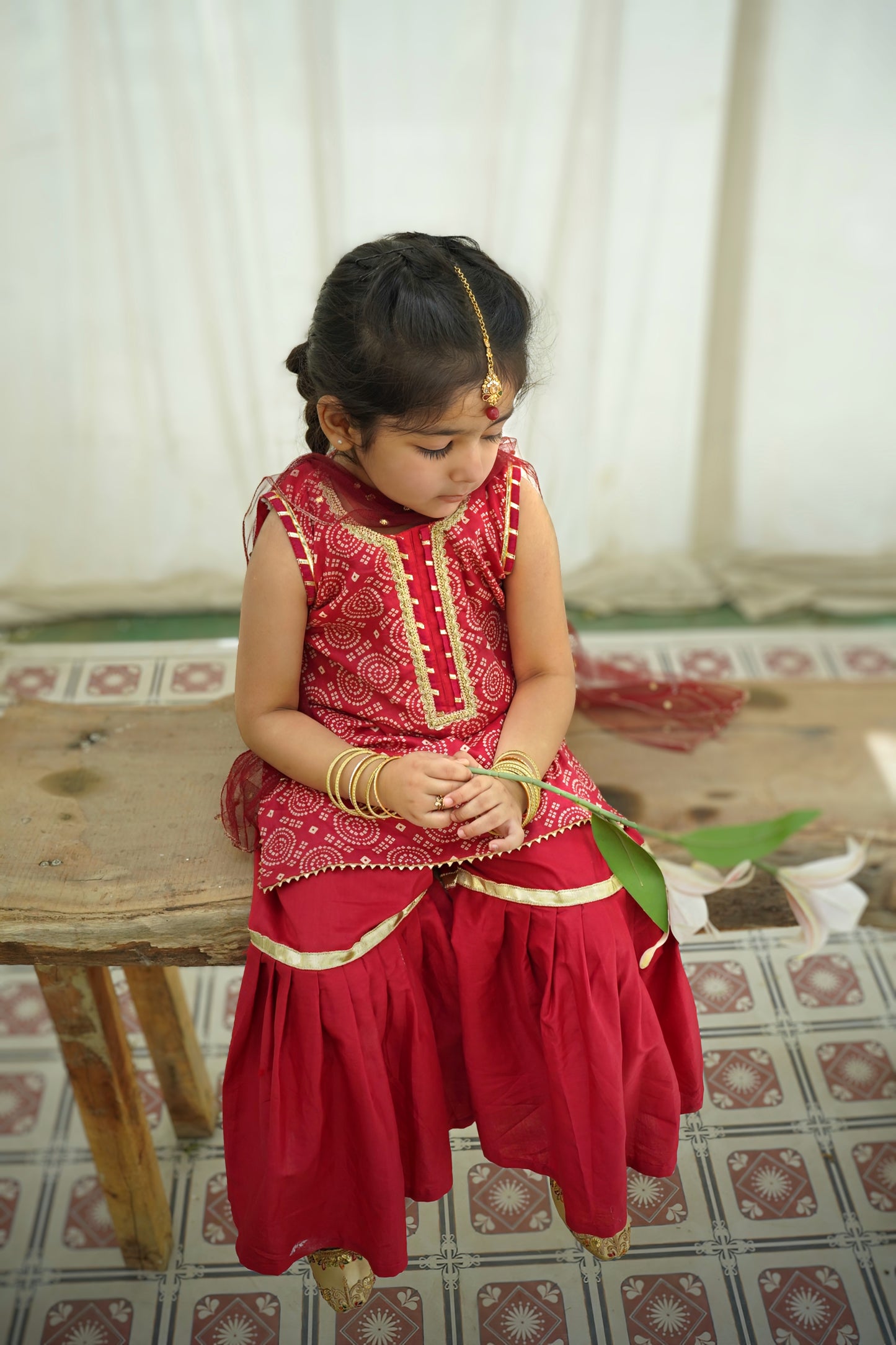 Red Lawn gharara