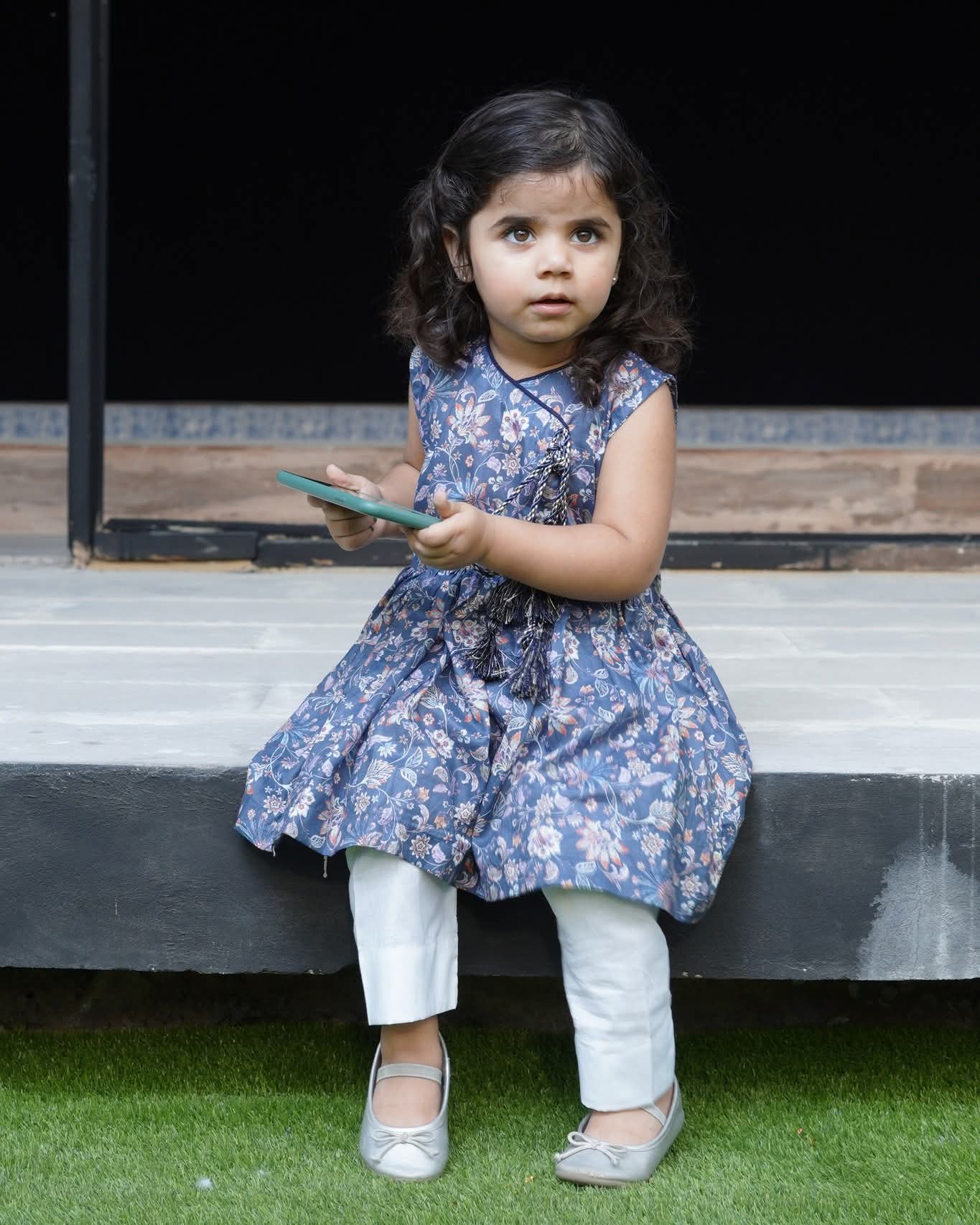 Blue Lawn Angrakha