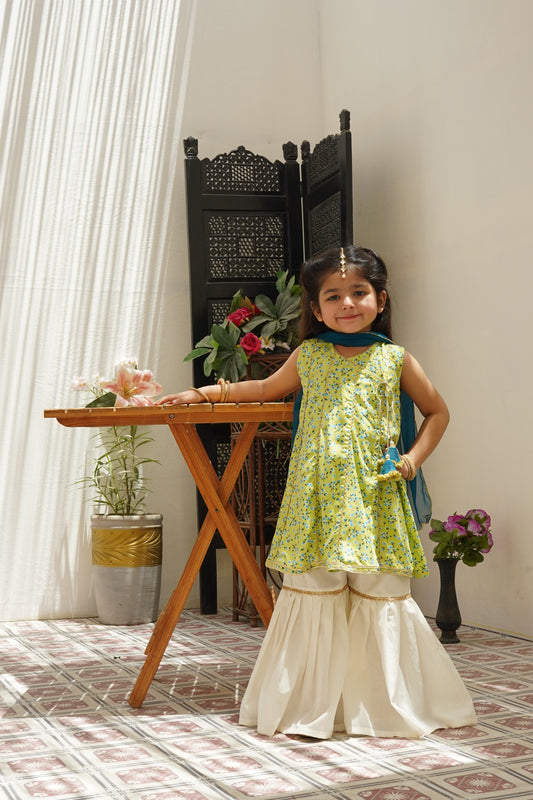 Green lawn gharara