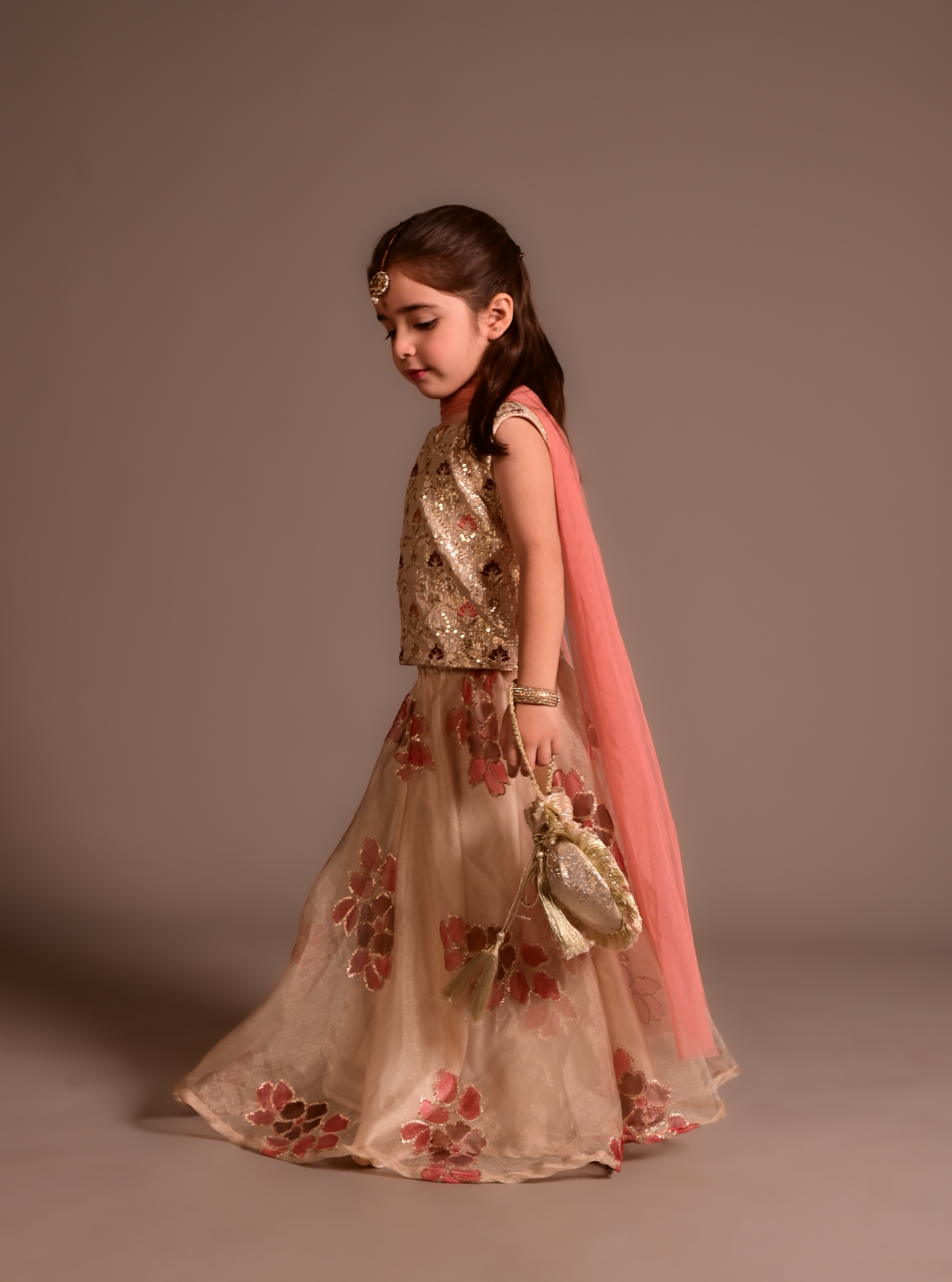 Gold Lehanga (VGL25)