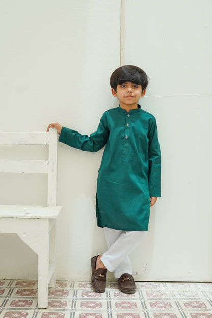 Green kurta pajama