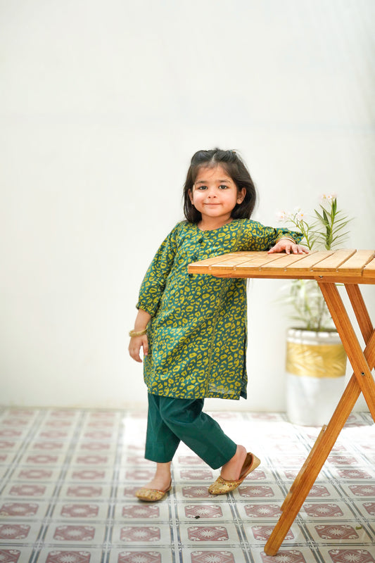 Green kurta trouser