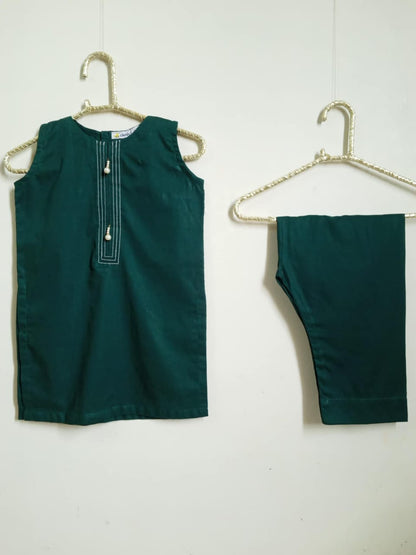 Green kurta pajama